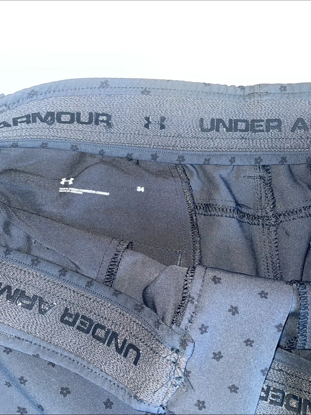 Under Armour Men’s Black Patterned Chinos